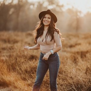 Meet your Posher, Valerie